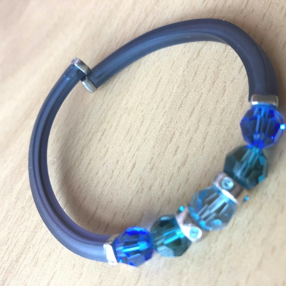 SWAROVSKI VINTAGE BLUE CRYSTALS CUFF BRACELET - Picture 5 of 6